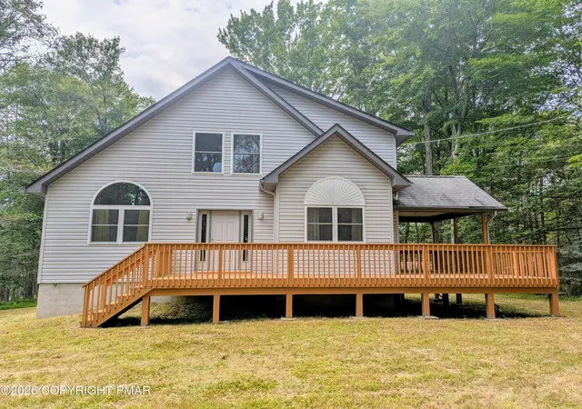 Photo 2 of Single family home for sale at 316 Packanack Dr, Gouldsboro, PA 18424 | MLS# PM-143668 | Listing updated on 2026-08-18