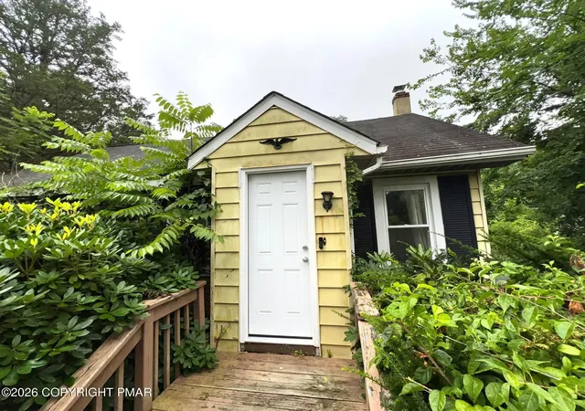 Photo 1 of Single family home for sale at 524 Independence Rd, East Stroudsburg, PA 18301 | MLS# PM-143988 | Listing updated on 2026-08-18