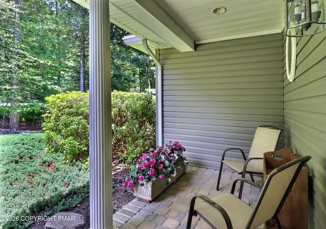 Photo 4 of Single family home for sale at 120 Indianwood Dr, Stroudsburg, PA 18360 | MLS# PM-143757 | Listing updated on 2026-08-31