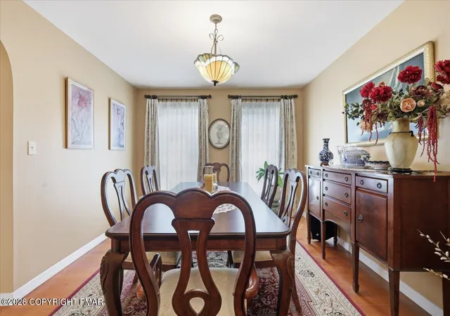 Photo 3 of Single family home for sale at 906 Horizon Dr, Stroudsburg, PA 18360 | MLS# PM-143661 | Listing updated on 2026-09-27