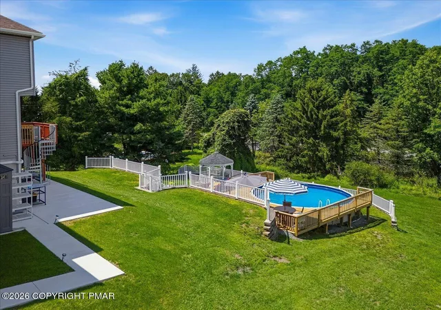 Photo 3 of Single family home for sale at 5515 Bridle Rd, Stroudsburg, PA 18360 | MLS# PM-143660 | Listing updated on 2026-09-02