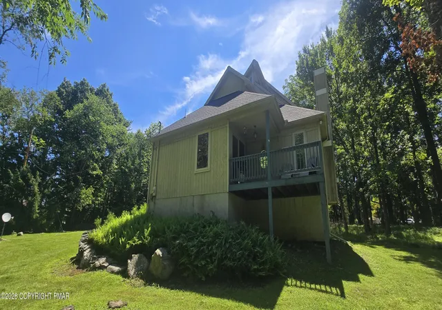 Photo 4 of Sale Pending at 198 Shine Hl Rd, Henryville, PA 18332 | MLS# PM-143665 | Listing updated on 2026-09-23