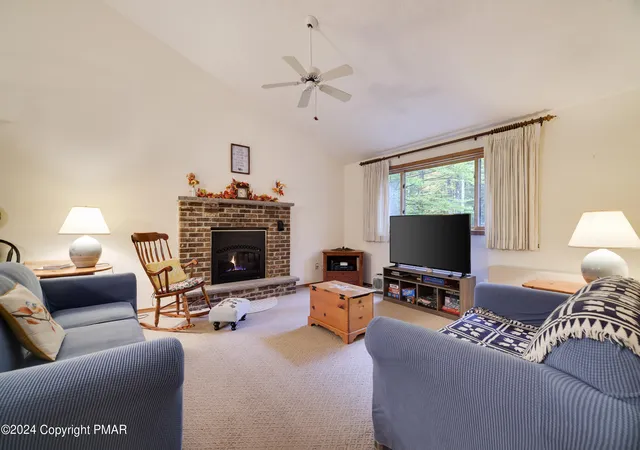 Photo 3 of Single family home for sale at 279 Paxinos Dr, Pocono Lake, PA 18347 | MLS# PM-143684 | Listing updated on 2026-08-07