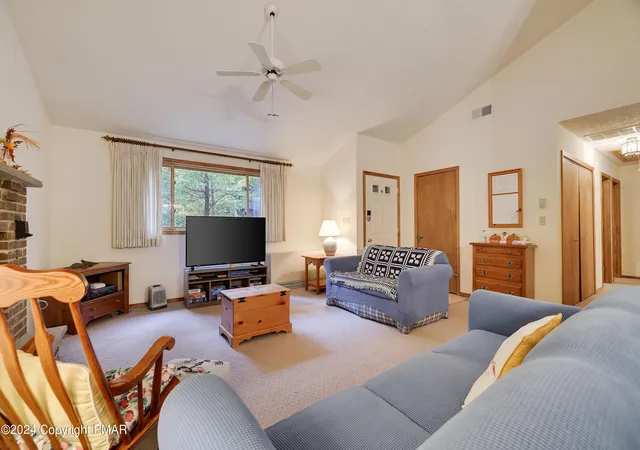 Photo 3 of Single family home for sale at 279 Paxinos Dr, Pocono Lake, PA 18347 | MLS# PM-143684 | Listing updated on 2026-08-07