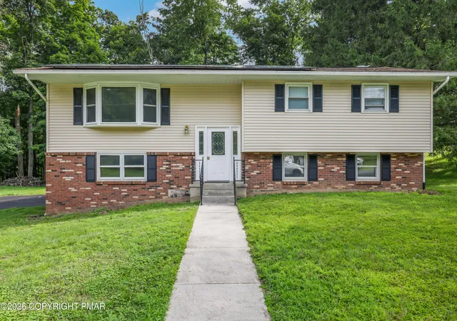 Photo 2 of Single family home for sale at 710 Keystone Dr, Stroudsburg, PA 18360 | MLS# PM-143737 | Listing updated on 2026-09-06