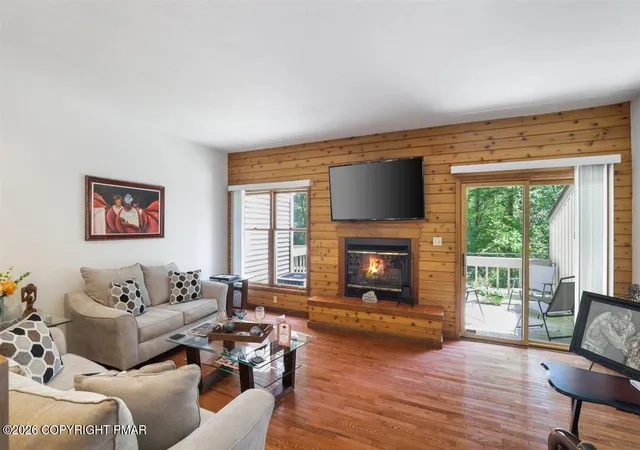 Photo 2 of Townhouse for sale at 283 Northslope Ii Rd, East Stroudsburg, PA 18302 | MLS# PM-143674 | Listing updated on 2026-08-18