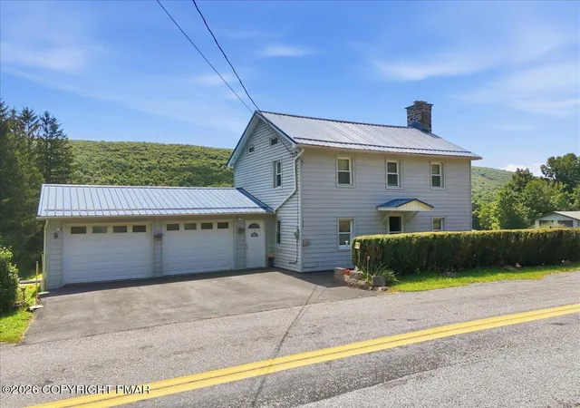 Photo 3 of Sale Pending at 544 Poplar Valley Rd W, Stroudsburg, PA 18360 | MLS# PM-143932 | Listing updated on 2026-10-05