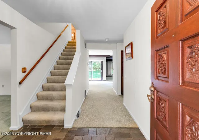 Photo 4 of Single family home for sale at 5333 Hickory Cir, Stroudsburg, PA 18360 | MLS# PM-143679 | Listing updated on 2026-09-29