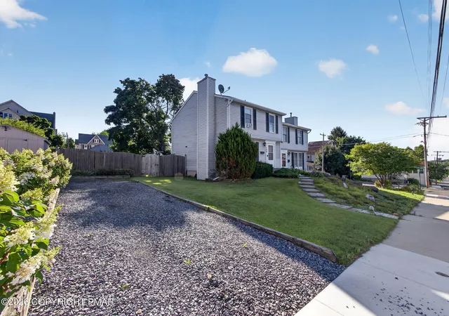 Photo 2 of Sale Pending at 106 N Lobb Ave, Pen Argyl, PA 18072 | MLS# PM-143994 | Listing updated on 2026-08-28