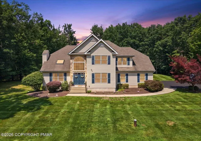 Photo 2 of Sale Pending at 1220 Overlook Ct, Saylorsburg, PA 18353 | MLS# PM-143819 | Listing updated on 2026-09-18