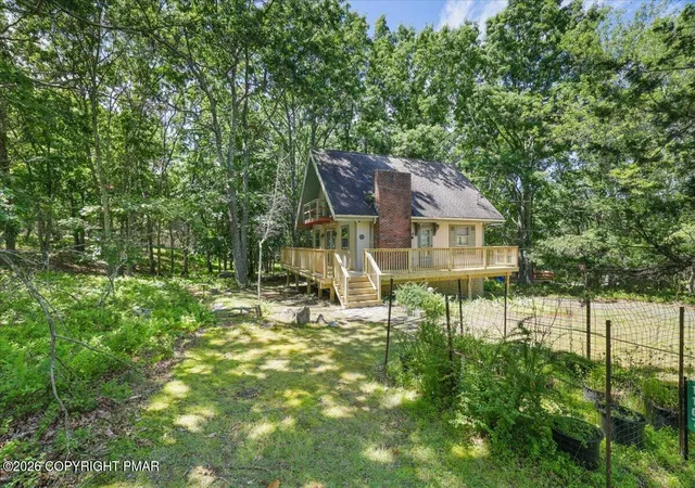 Photo 3 of Single family home for sale at 1107 Grouse Ct, Bushkill, PA 18324 | MLS# PM-143702 | Listing updated on 2026-08-06