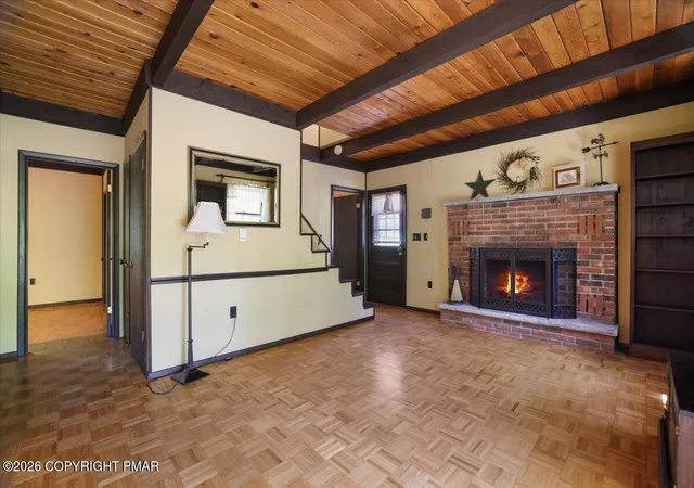 Photo 5 of Single family home for sale at 1107 Grouse Ct, Bushkill, PA 18324 | MLS# PM-143702 | Listing updated on 2026-08-06