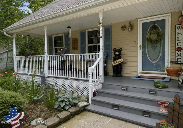 Photo 2 of Single family home for sale at 215 Maple Ridge Dr, Hawley, PA 18428 | MLS# PM-143772 | Listing updated on 2026-08-25
