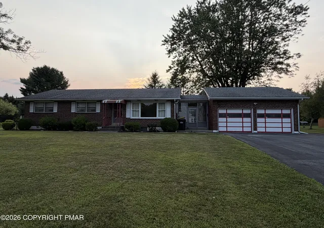 Photo 2 of Single family home for sale at 2662 Community Dr, Bath, PA 18014 | MLS# PM-143725 | Listing updated on 2026-09-07