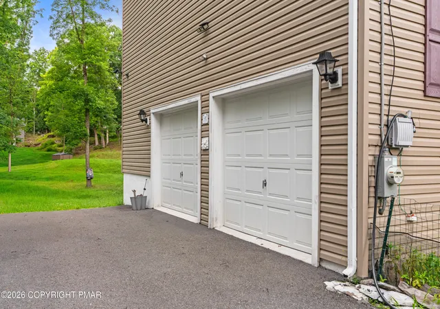 Photo 4 of Single family home for sale at 195 Sunrise Loop, Henryville, PA 18332 | MLS# PM-143766 | Listing updated on 2026-09-23