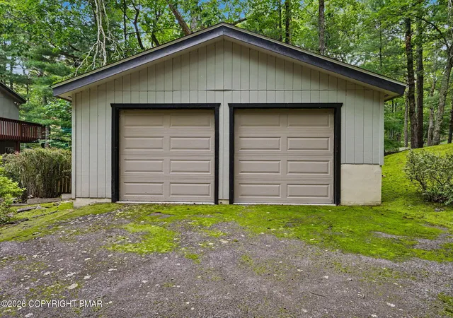 Photo 3 of Sale Pending at 124 Whippletree Ln, Hawley, PA 18428 | MLS# PM-143775 | Listing updated on 2026-09-25