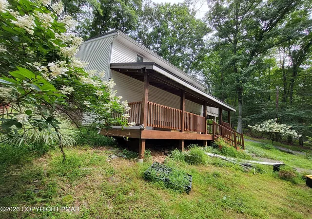 Photo 4 of Single family home for sale at 207 Marilou Ln, Bartonsville, PA 18321 | MLS# PM-143846 | Listing updated on 2026-08-12