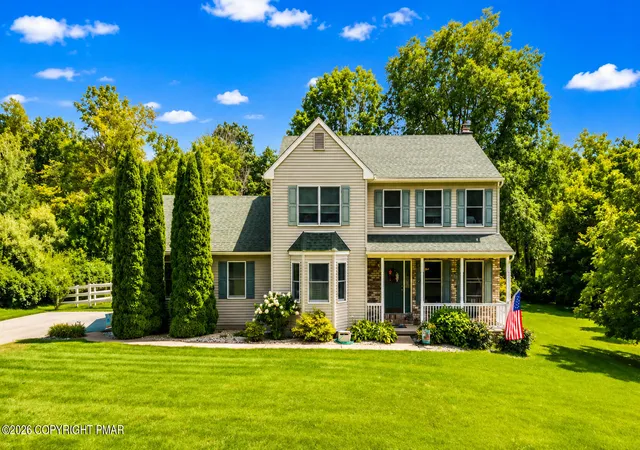 Single family home for sale at 4006 Crst View Dr, Stroudsburg, PA 18360 | MLS# PM-143800