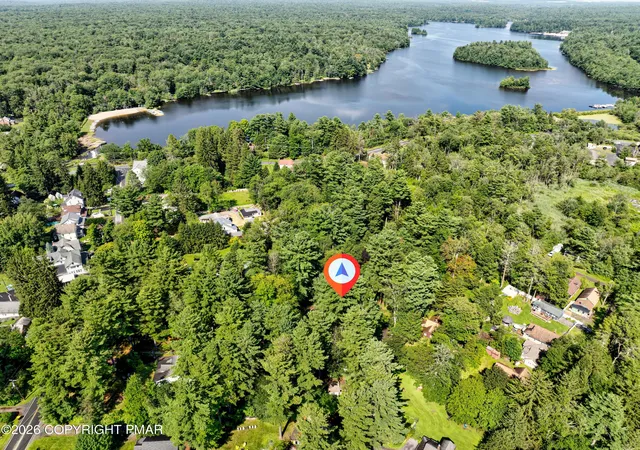 Photo 5 of Single family home for sale at 221 John St, Pocono Pines, PA 18350 | MLS# PM-143792 | Listing updated on 2026-08-13