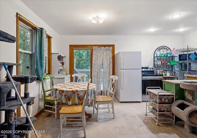 Photo 4 of Sale Pending at 550 Whippoorwill Dr, Bushkill, PA 18324 | MLS# PM-143813 | Listing updated on 2026-08-31
