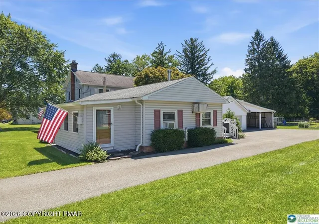 Photo 2 of Single family home for sale at 934 Lower S Main St, Bangor, PA 18013 | MLS# PM-143814 | Listing updated on 2026-08-31
