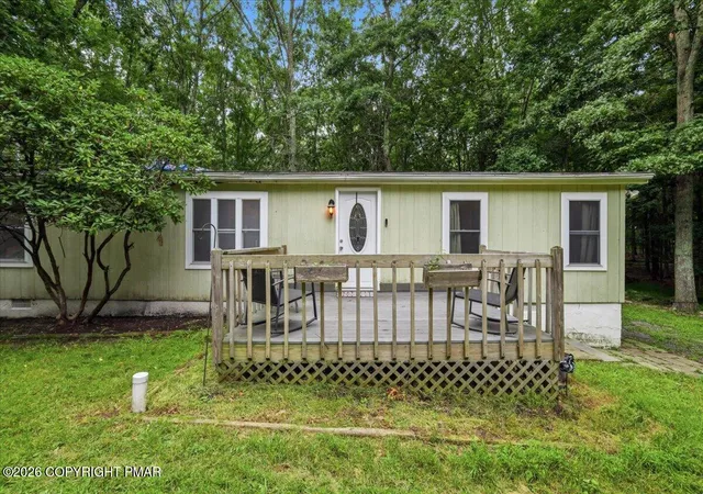 Photo 3 of Single family home for sale at 5620 Terrapin Trl, East Stroudsburg, PA 18302 | MLS# PM-143878 | Listing updated on 2026-10-08