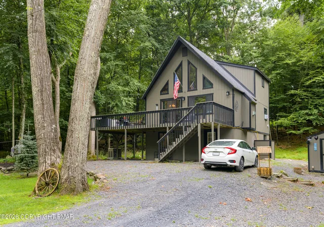 Photo 3 of Single family home for sale at 3178 Leisure Lands Rd, East Stroudsburg, PA 18302 | MLS# PM-143861 | Listing updated on 2026-08-19