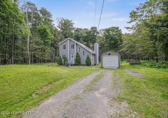 Photo 3 of Single family home for sale at 1065 Breezewood Dr, Newfoundland, PA 18445 | MLS# PM-143843 | Listing updated on 2026-09-06