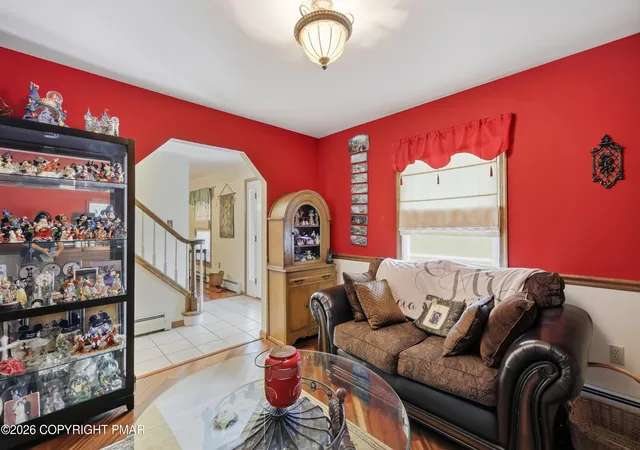 Photo 4 of Single family home for sale at 1630 Mohican Ct, Effort, PA 18330 | MLS# PM-143882 | Listing updated on 2026-09-21