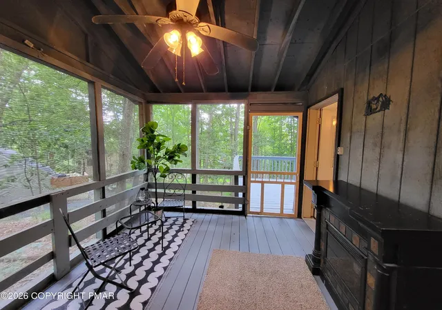Photo 4 of Single family home for sale at 193 Bellingham Dr, Bushkill, PA 18324 | MLS# PM-144284 | Listing updated on 2026-08-29