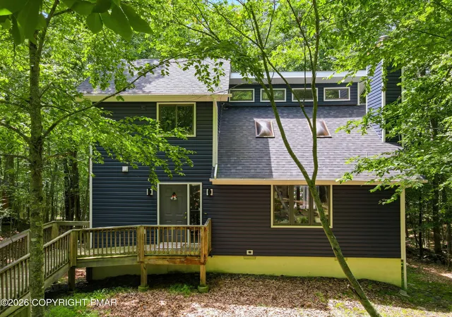 Photo 1 of Single family home for sale at 387 Canterbury Rd, Bushkill, PA 18324 | MLS# PM-143872 | Listing updated on 2026-08-14