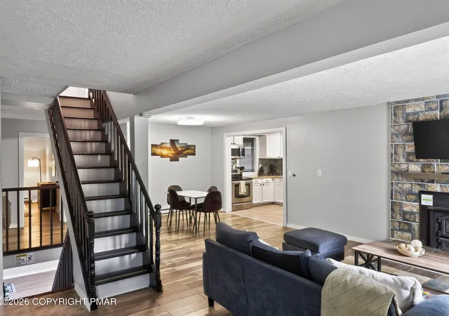 Photo 4 of Single family home for sale at 968 Country Pl Dr, Tobyhanna, PA 18466 | MLS# PM-143859 | Listing updated on 2026-08-12