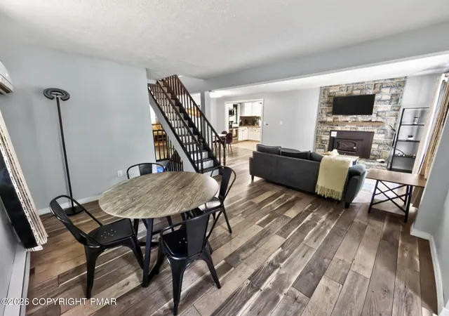 Photo 5 of Single family home for sale at 968 Country Pl Dr, Tobyhanna, PA 18466 | MLS# PM-143859 | Listing updated on 2026-08-12