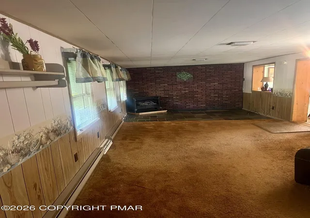Photo 2 of Manufactured home for sale at 211 Baabe Ln, Stroudsburg, PA 18360 | MLS# PM-144078 | Listing updated on 2026-09-30