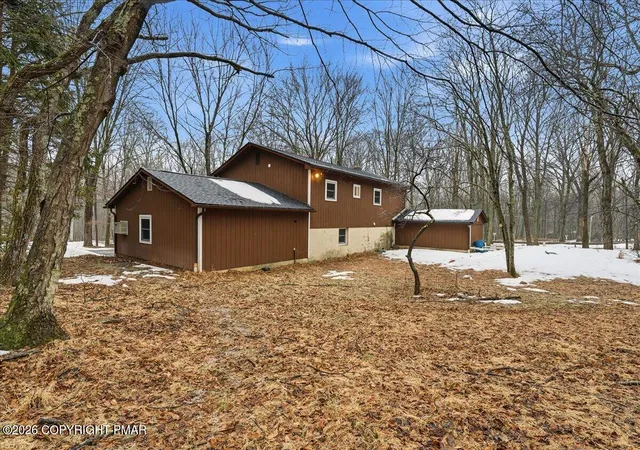 Photo 4 of Single family home for sale at 3529 Winding Wy, Kunkletown, PA 18058 | MLS# PM-144159 | Listing updated on 2026-09-29