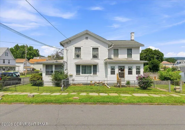 Photo 2 of Single family home for sale at 304 Green St, Scranton, PA 18508 | MLS# PM-143893 | Listing updated on 2026-08-26