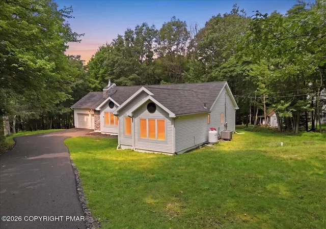 Photo 3 of Single family home for sale at 1208 Ironwood Ct, Long Pond, PA 18334 | MLS# PM-143909 | Listing updated on 2026-09-03