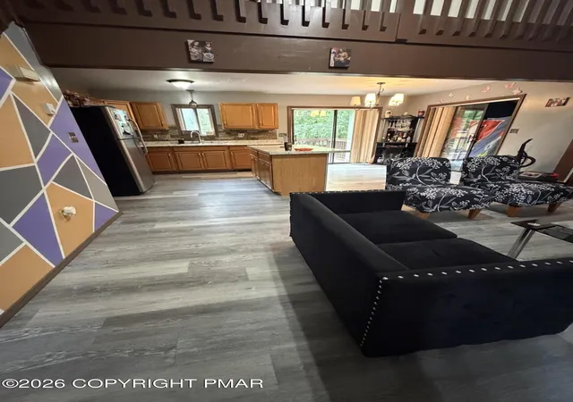 Photo 3 of Single family home for sale at 2133 Mallard Ct, Bushkill, PA 18324 | MLS# PM-143905 | Listing updated on 2026-08-21