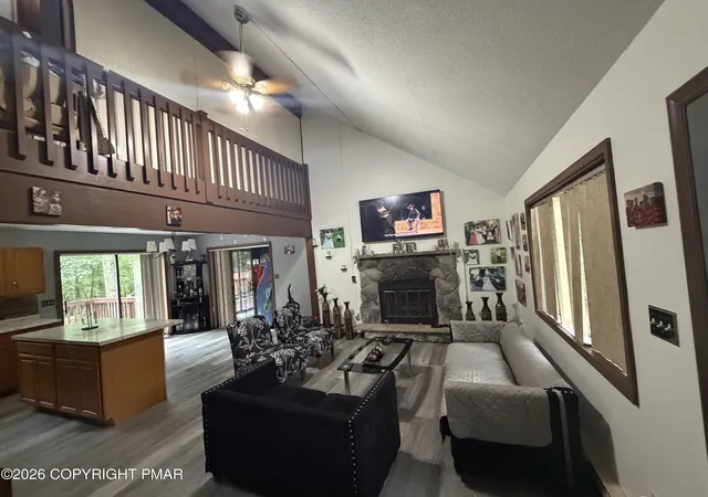 Photo 3 of Single family home for sale at 2133 Mallard Ct, Bushkill, PA 18324 | MLS# PM-143905 | Listing updated on 2026-08-21