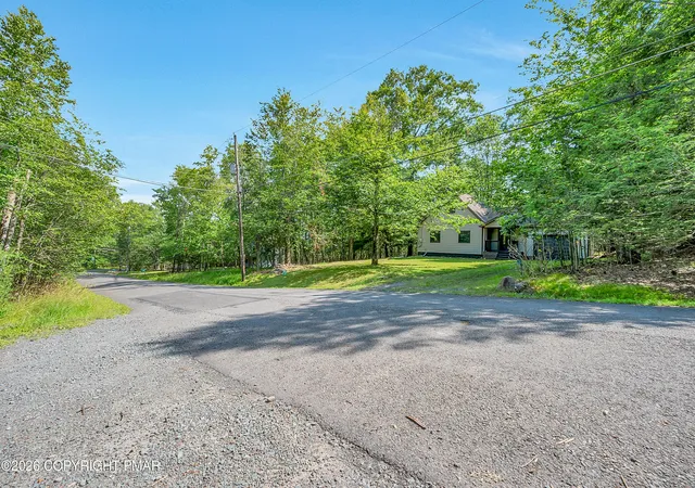 Photo 3 of Sale Pending at 26 Fir Ln, Gouldsboro, PA 18424 | MLS# PM-143925 | Listing updated on 2026-09-09