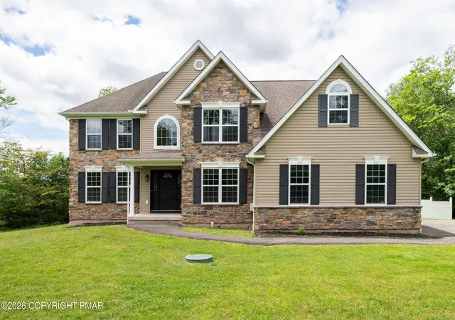 Photo 1 of Single family home for sale at 129 Doria Dr, Blakeslee, PA 18610 | MLS# PM-143927 | Listing updated on 2026-08-14