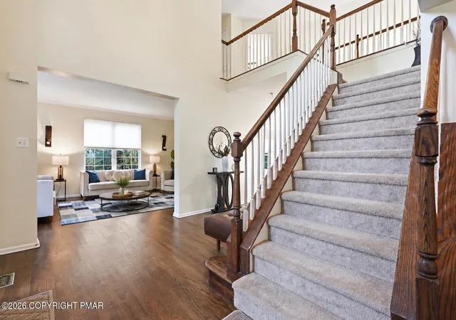 Photo 2 of Single family home for sale at 137 Outlook Ct, East Stroudsburg, PA 18302 | MLS# PM-143954 | Listing updated on 2026-08-25