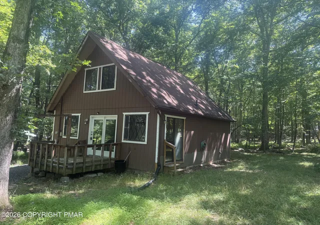 Photo 1 of Single family home for sale at 2111 Spring Dr, Bushkill, PA 18324 | MLS# PM-144133 | Listing updated on 2026-08-26