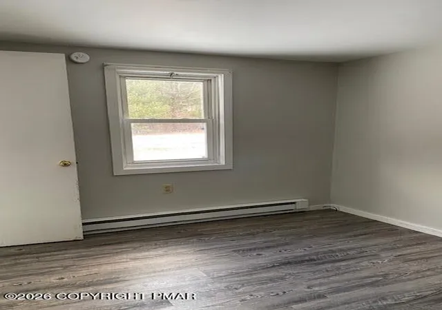 Listing Photo 2 - Condo for sale in building located at 558 Effort Neola Rd, Saylorsburg, PA 18353