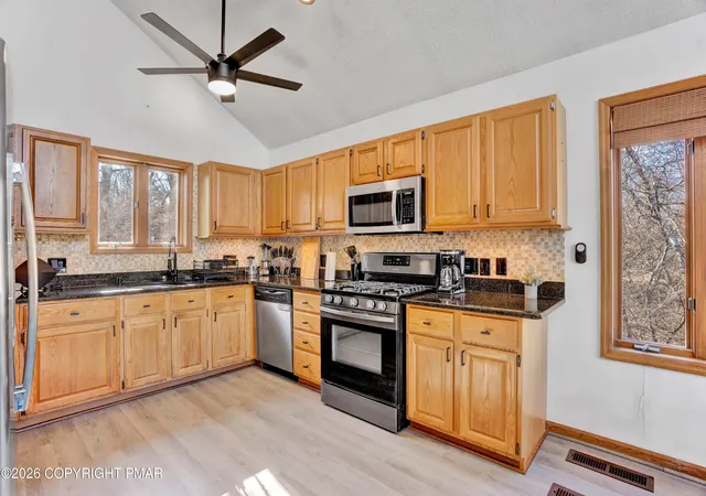 Photo 3 of Single family home for sale at 623 Scenic Dr, Albrightsville, PA 18210 | MLS# PM-144088 | Listing updated on 2026-08-20