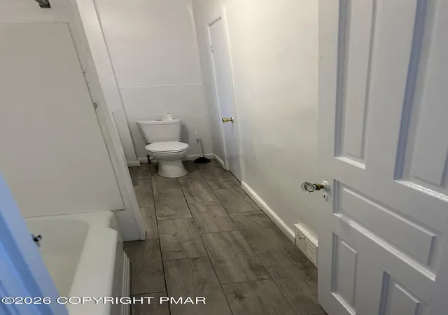 Listing Photo 2 - Condo for sale in building located at 406 Linden St, Bethlehem, PA 18018 - Unit #