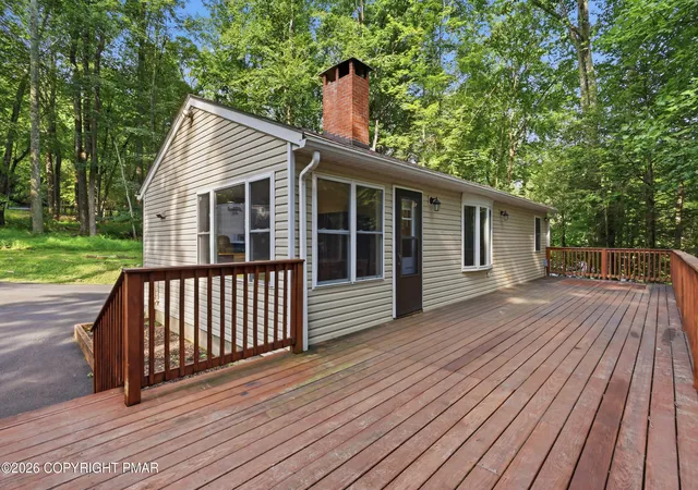 Photo 2 of Single family home for sale at 132 Ski Hvn Dr, Cresco, PA 18326 | MLS# PM-143999 | Listing updated on 2026-08-18