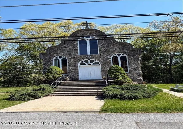 Photo 1 of Sale Pending at 720 Delaware Ave, Mount Bethel, PA 18343 | MLS# PM-144000 | Listing updated on 2026-09-11