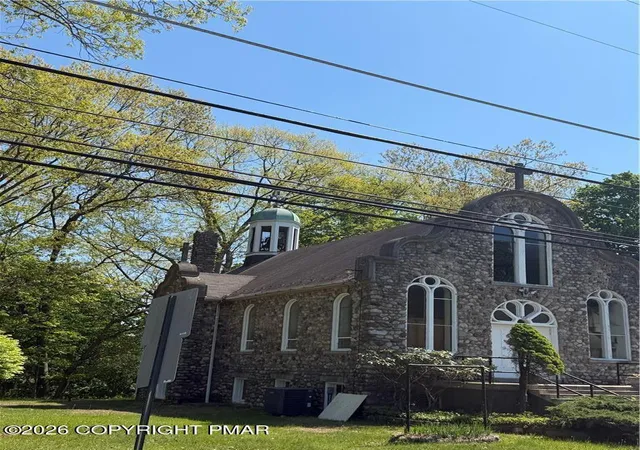 Photo 3 of Sale Pending at 720 Delaware Ave, Mount Bethel, PA 18343 | MLS# PM-144000 | Listing updated on 2026-09-11