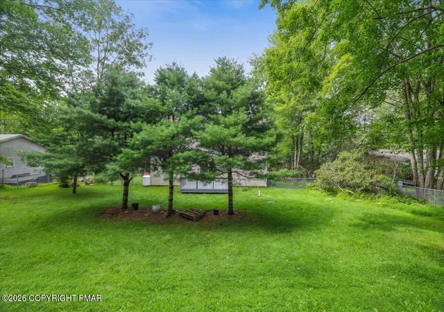 Photo 4 of Single family home for sale at 122 Tamarack Trl, Pocono Summit, PA 18346 | MLS# PM-144089 | Listing updated on 2026-08-21